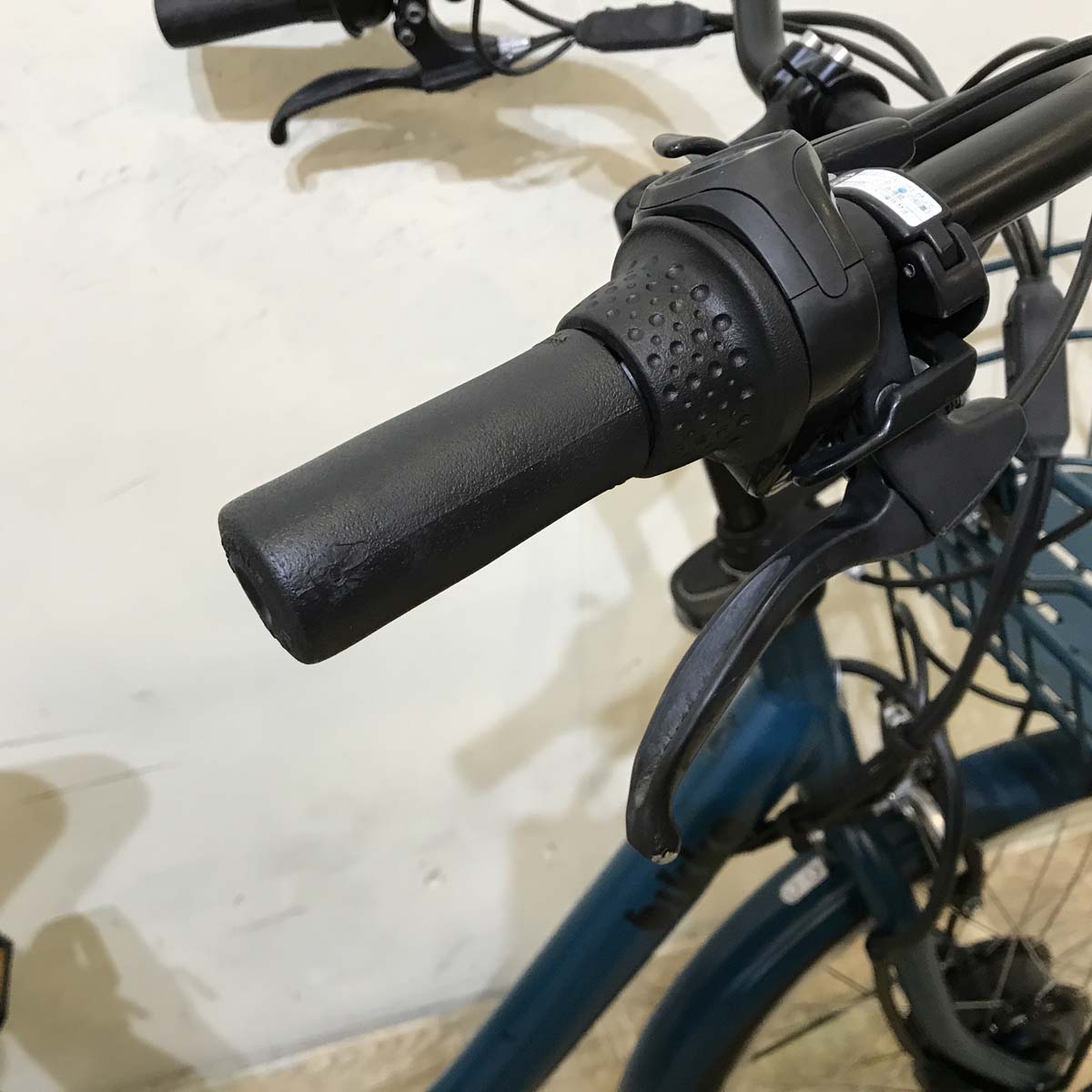 中古電動自転車 ブリヂストン bikke MOB dd ビッケ モブ dd ブルー 前24×後20インチ KG004