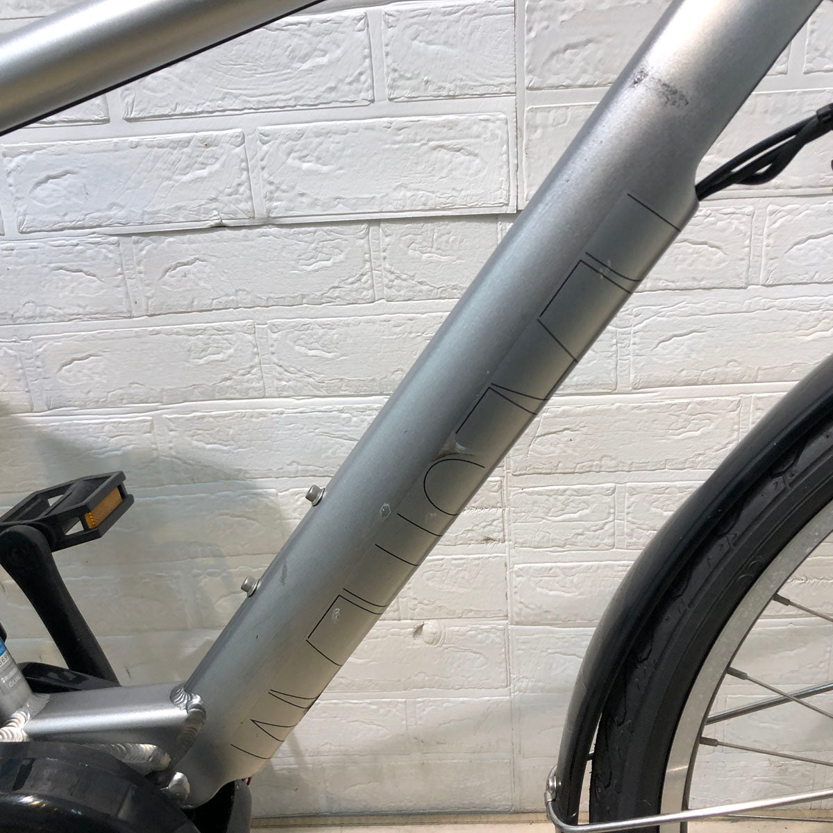 ブリヂストン リアルストリーム シルバー 26インチ YC008 【中古車】