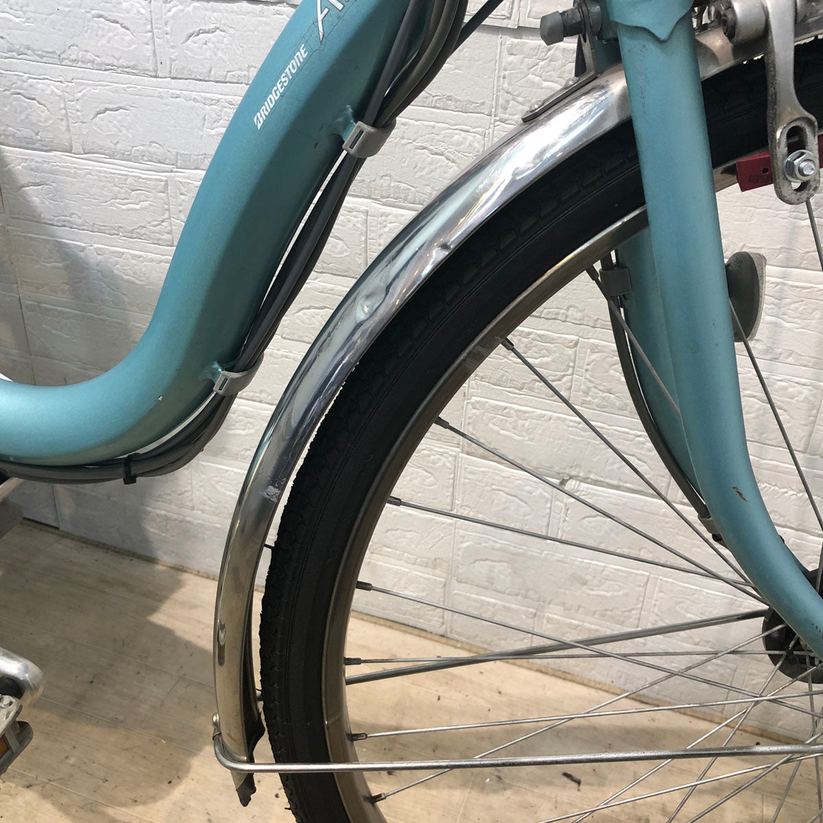 たつ №3326 ブリヂストン アシスタユニ 20インチ スカイブルー アシスタU STD ブリヂストン(BRIDGESTONE) 電動自転車・電動