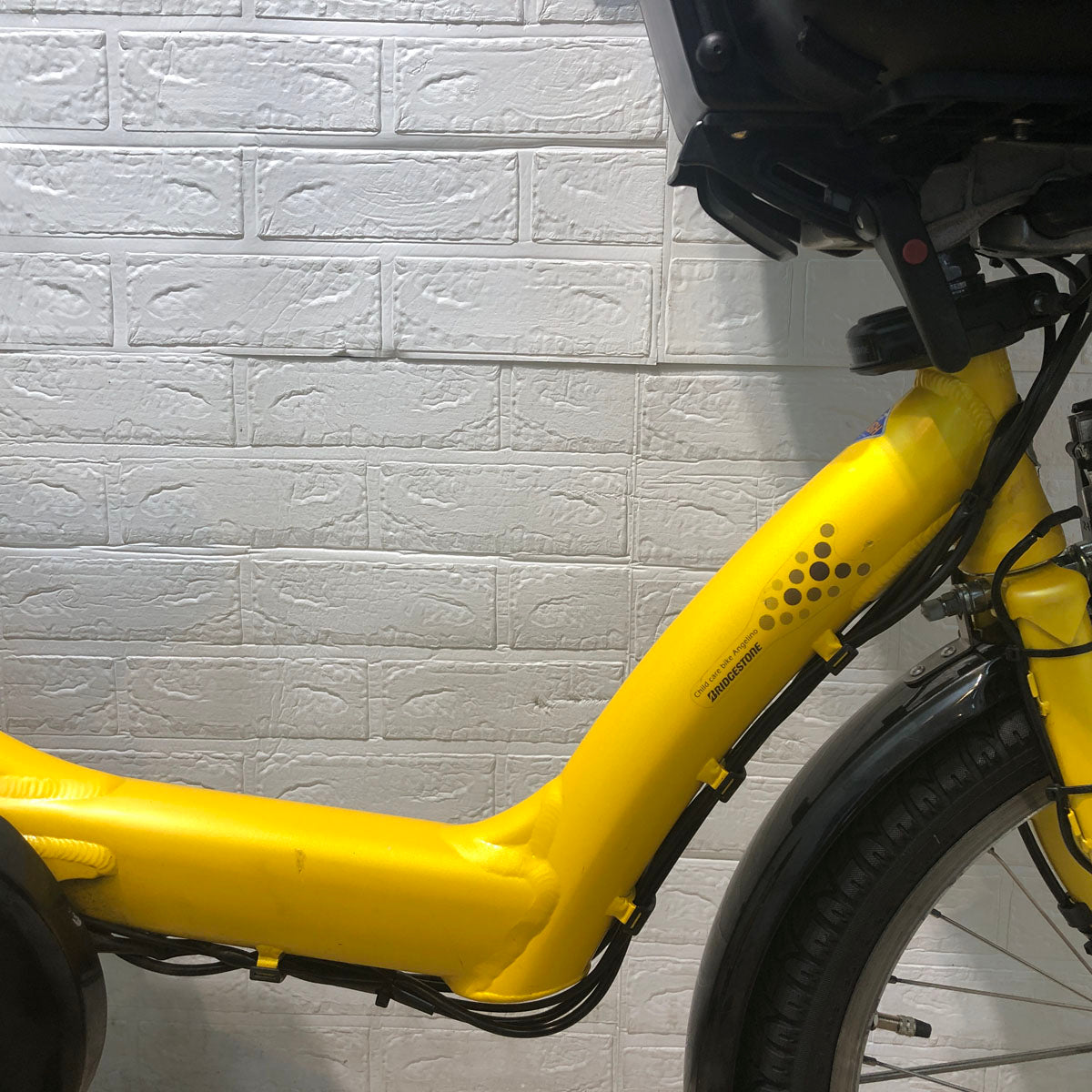 電動自転車 ブリヂストン アンジェリーノ プティット e イエロー 20インチ YU132【中古車】