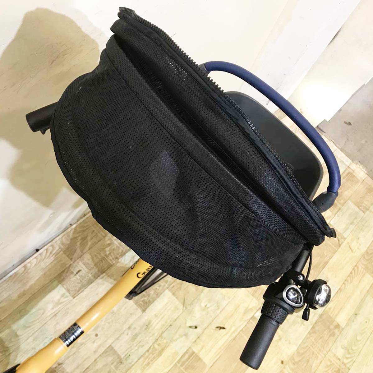 パナソニック ギュット クルーム DX イエロー 20インチ KA128【中古車】