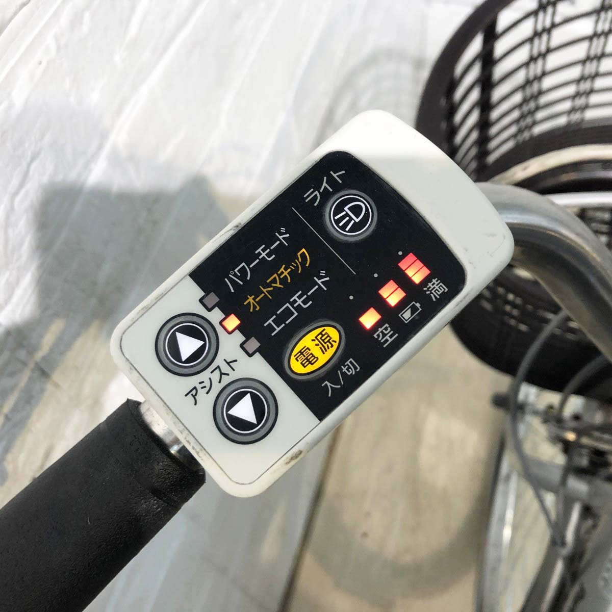 中古電動自転車 パナソニック ビビNX シルバー 26インチ YH030