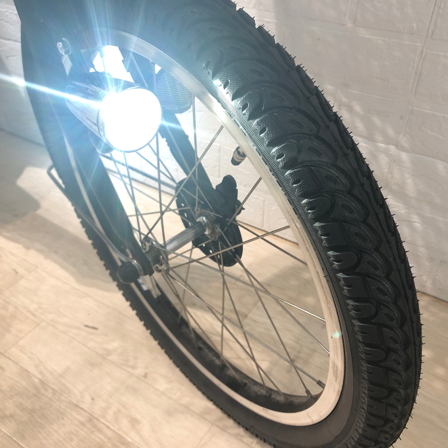 ブリヂストン アンジェリーノ プティット e カーキ 20インチ YL061【中古車】