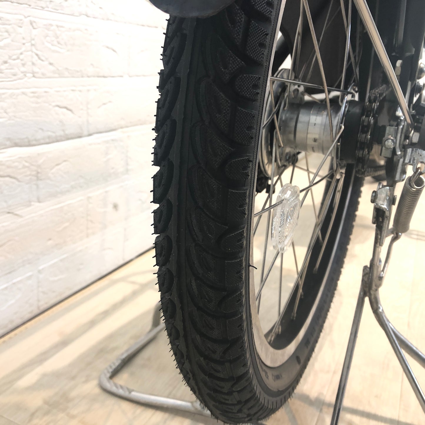 ブリヂストン アンジェリーノ プティット e カーキ 20インチ YL061【中古車】