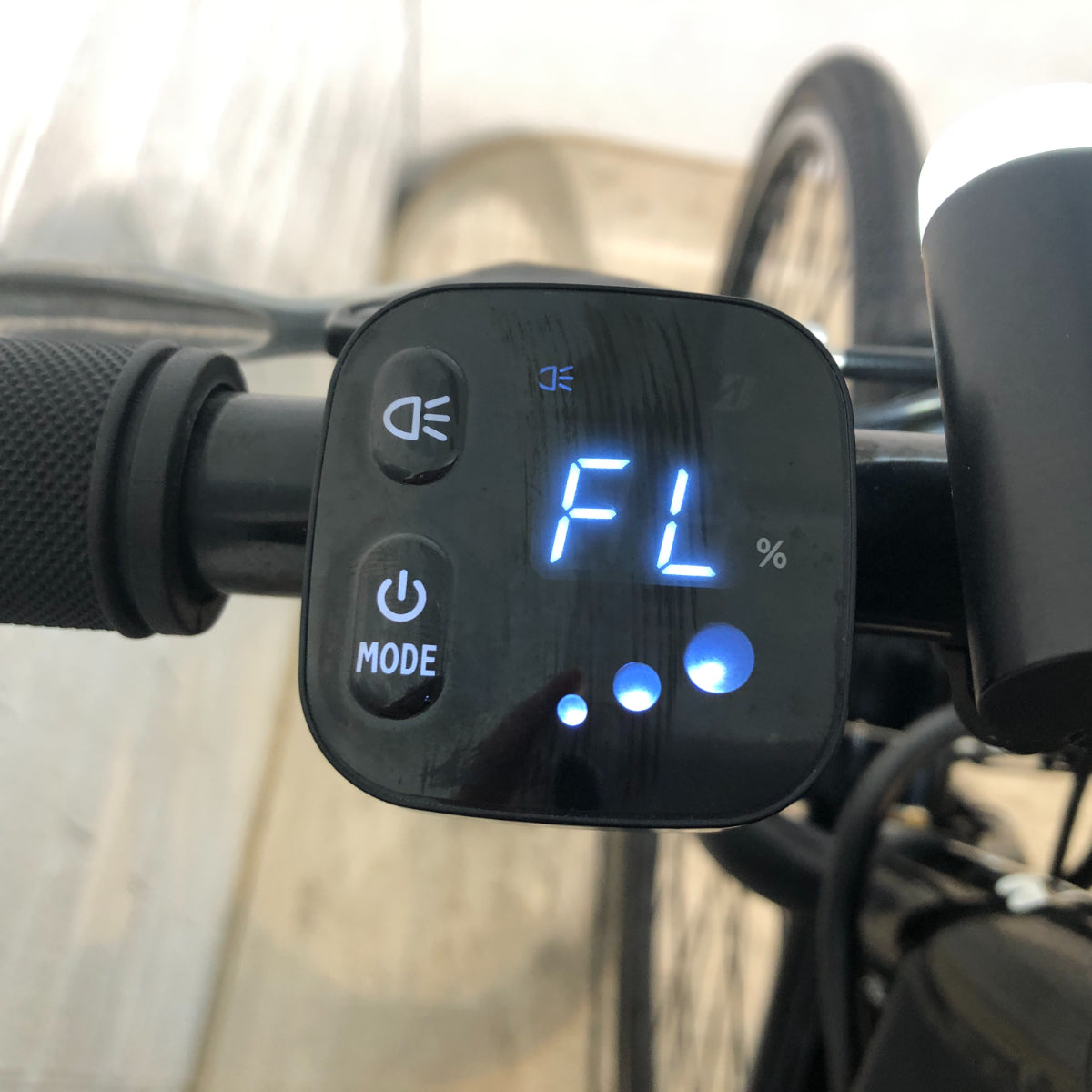 ブリヂストン TB1e ブラック 27インチ SR365Y 【中古車】