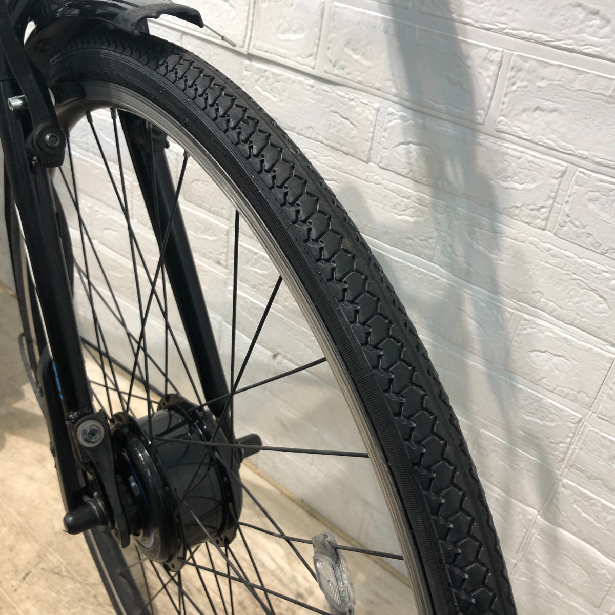 ブリヂストン TB1e ブラック 27インチ SR365Y 【中古車】