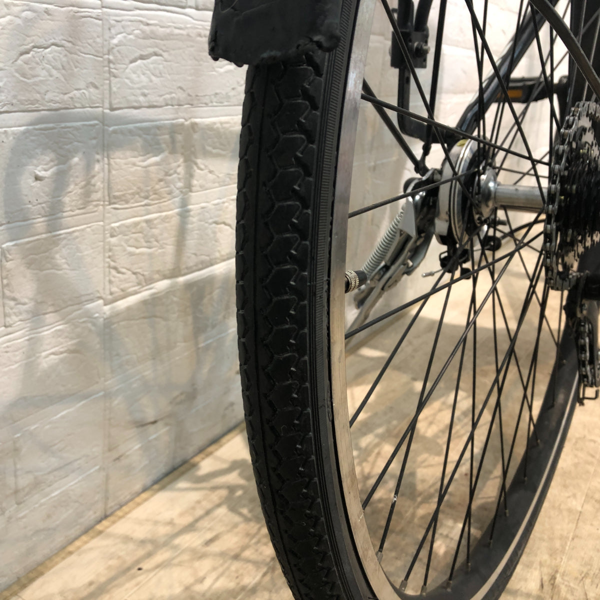 ブリヂストン TB1e ブラック 27インチ SR365Y 【中古車】