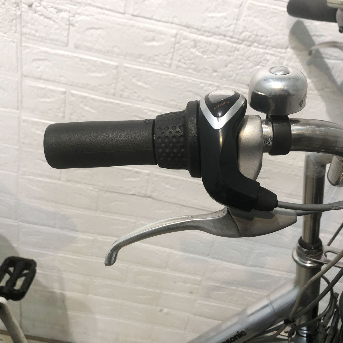 中古電動自転車 パナソニック ビビNX シルバー 26インチ YH036