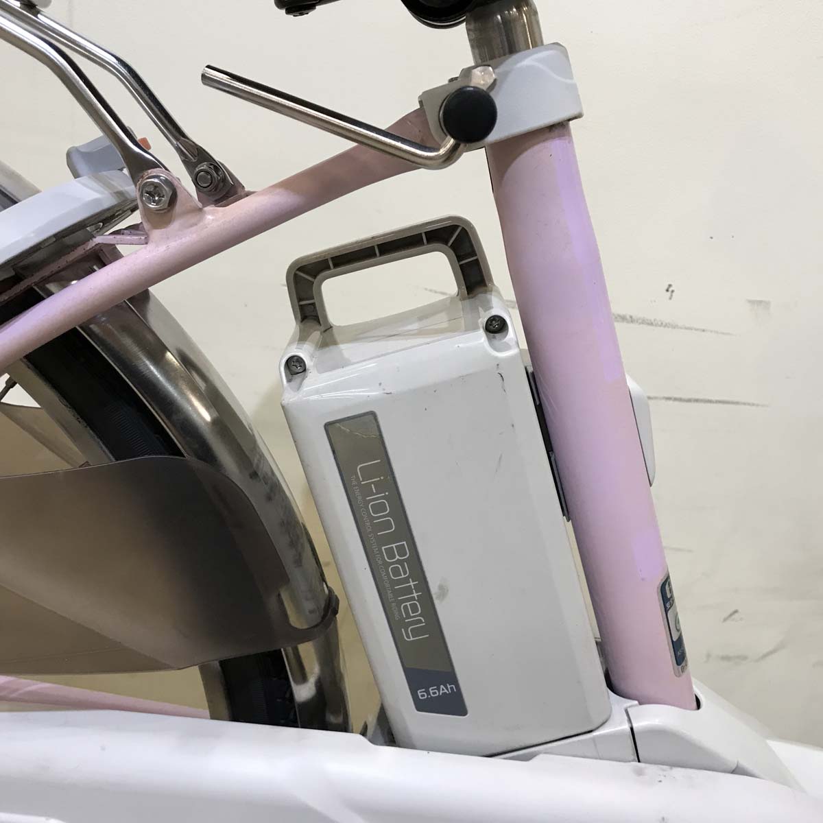 パナソニック ビビ DX ピンク 24インチ KW078 【中古車】