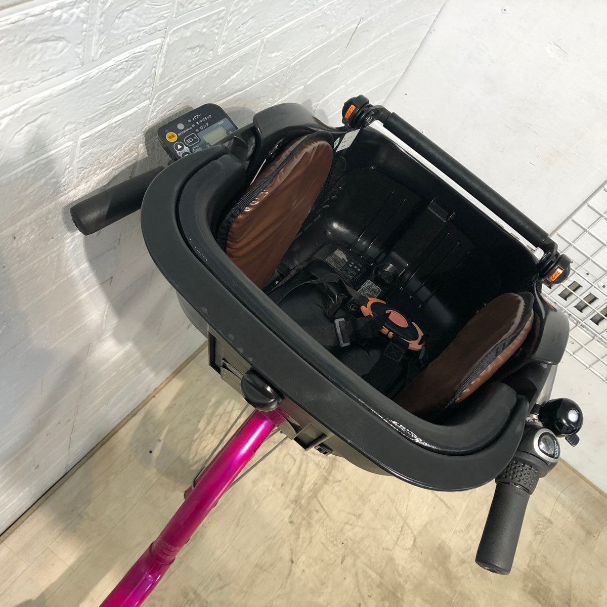 パナソニック ギュット ミニ DX ピンク 20インチ YC025【中古車】