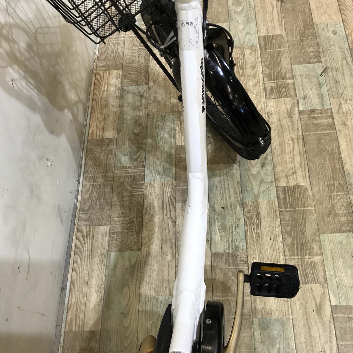 パナソニック ギュット アニーズ ホワイト 20インチ KW084【中古車】