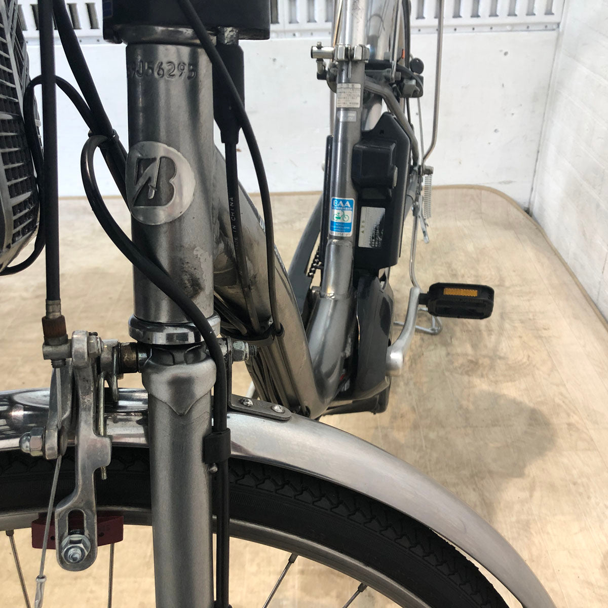 ブリヂストン アシスタ U DX シルバー 26インチ YC028 【中古車】