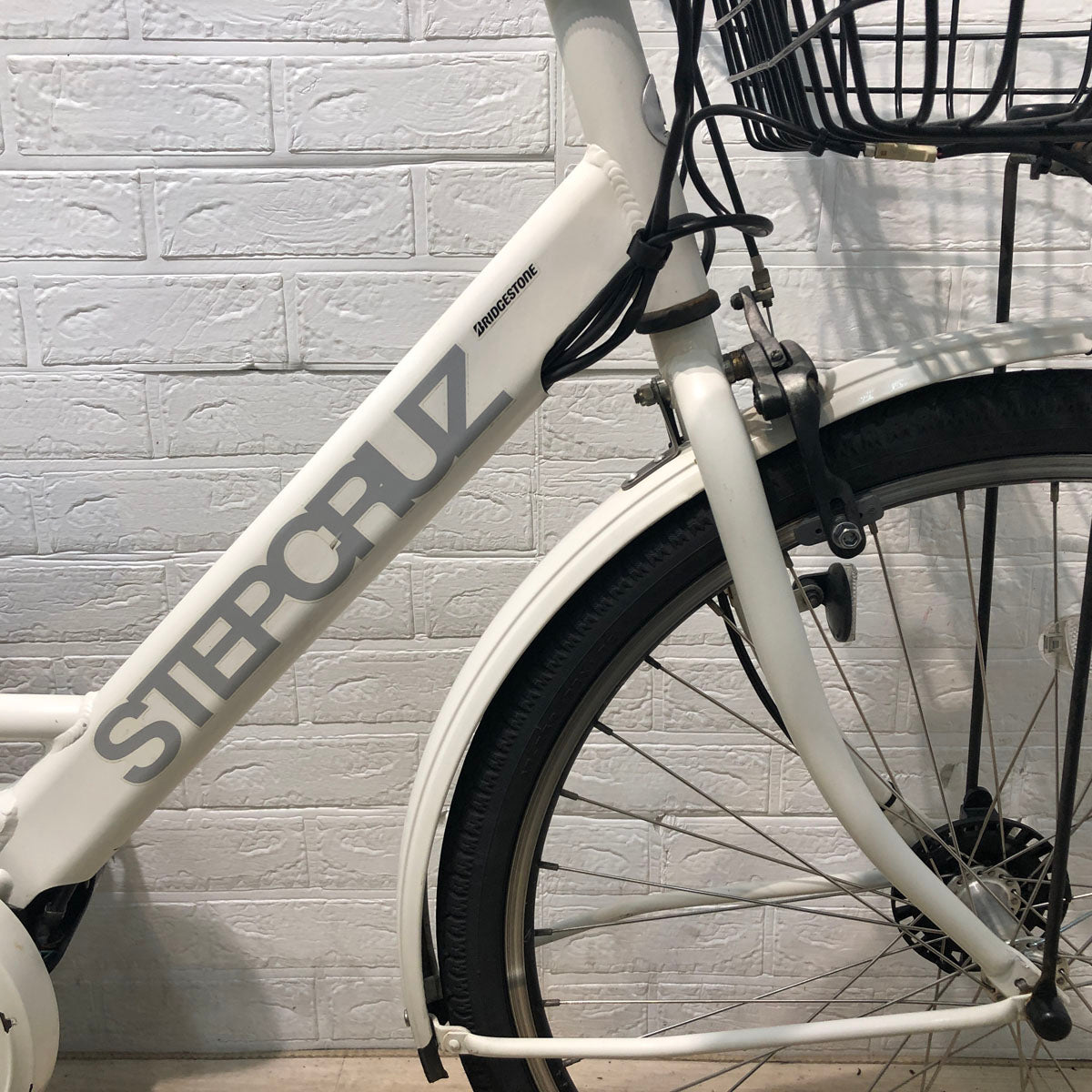 ブリヂストン ステップクルーズ ホワイト 26インチ YV014  【中古車】 