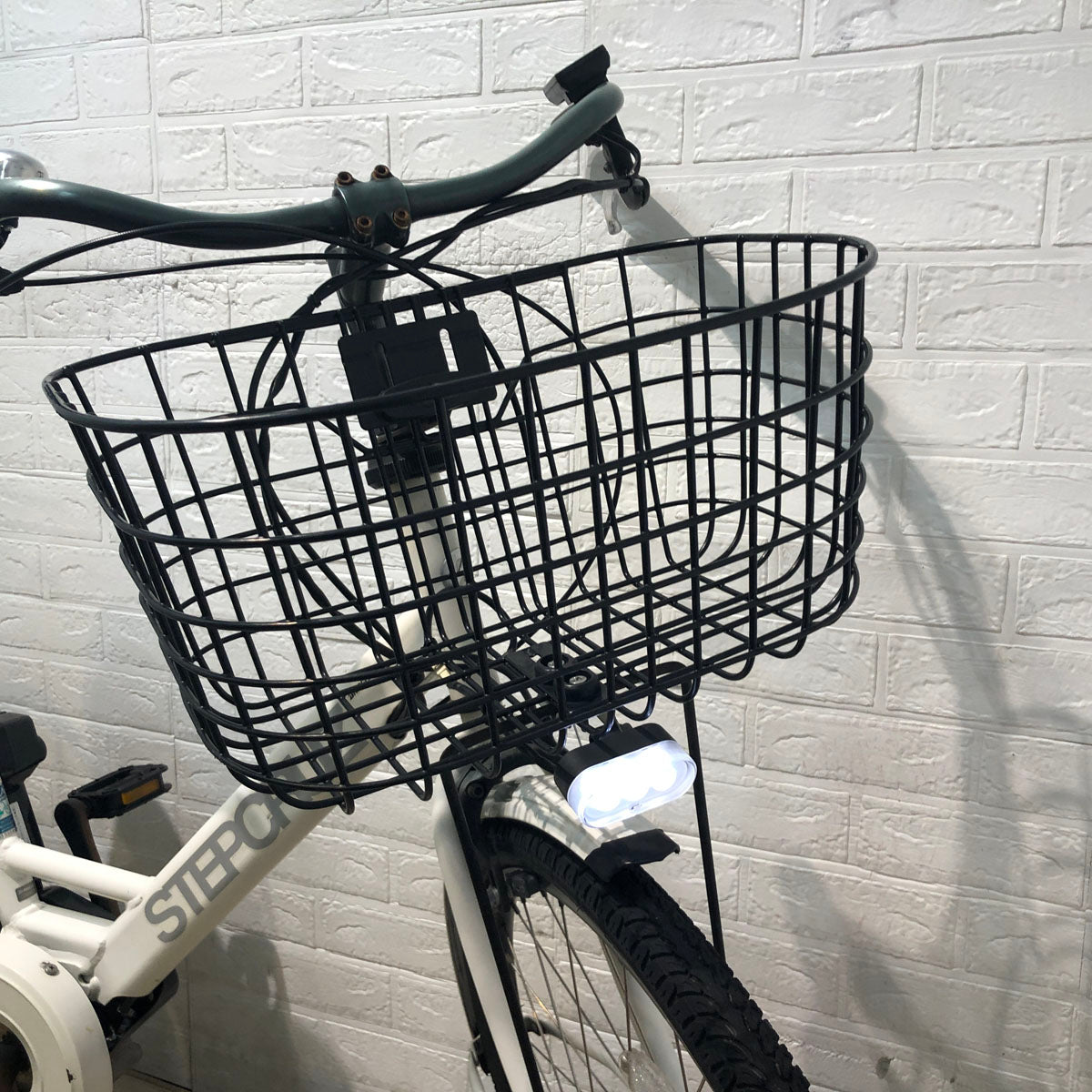 ブリヂストン ステップクルーズ ホワイト 26インチ YV014  【中古車】 
