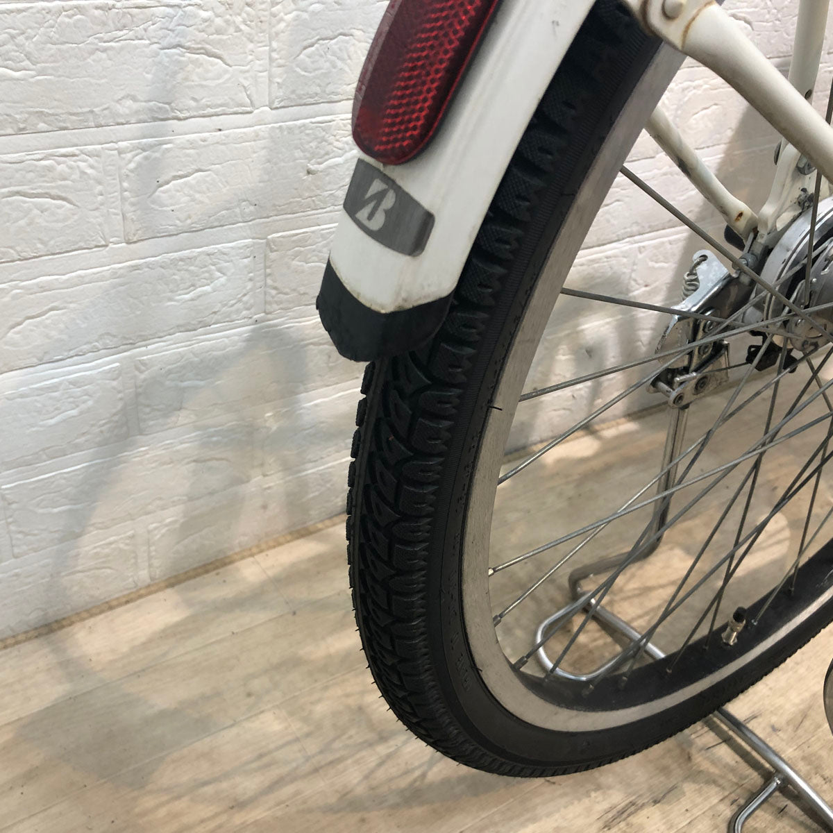 ブリヂストン ステップクルーズ e ホワイト 26インチ YV014  【中古車】