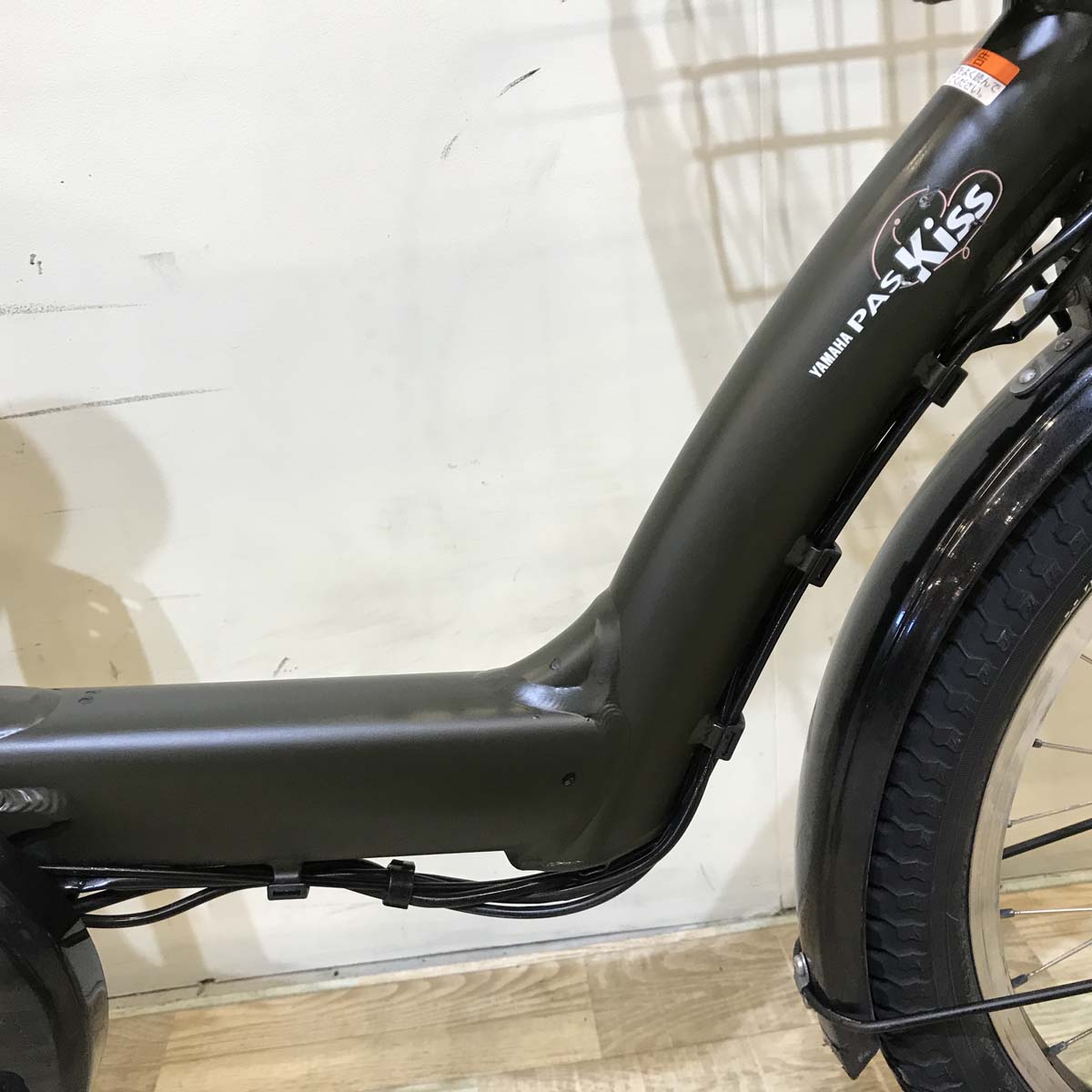 ヤマハ PAS Kiss mini パス キッス ミニ カーキ 20インチ KW086【中古車】