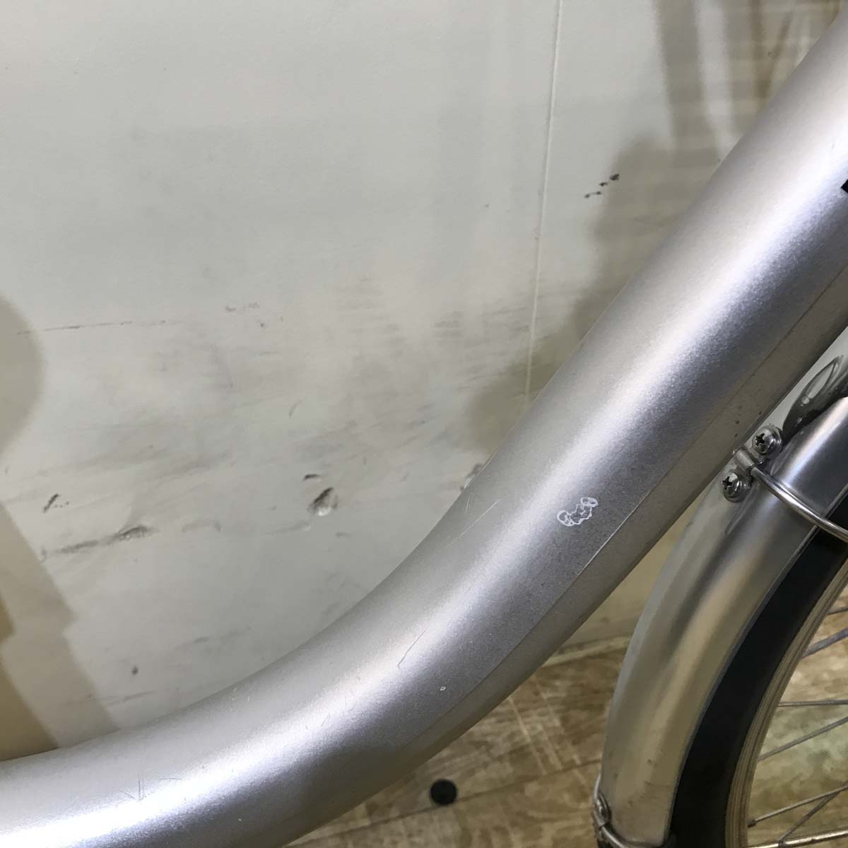 パナソニック ビビL シルバー 24インチ KG029 【中古車】