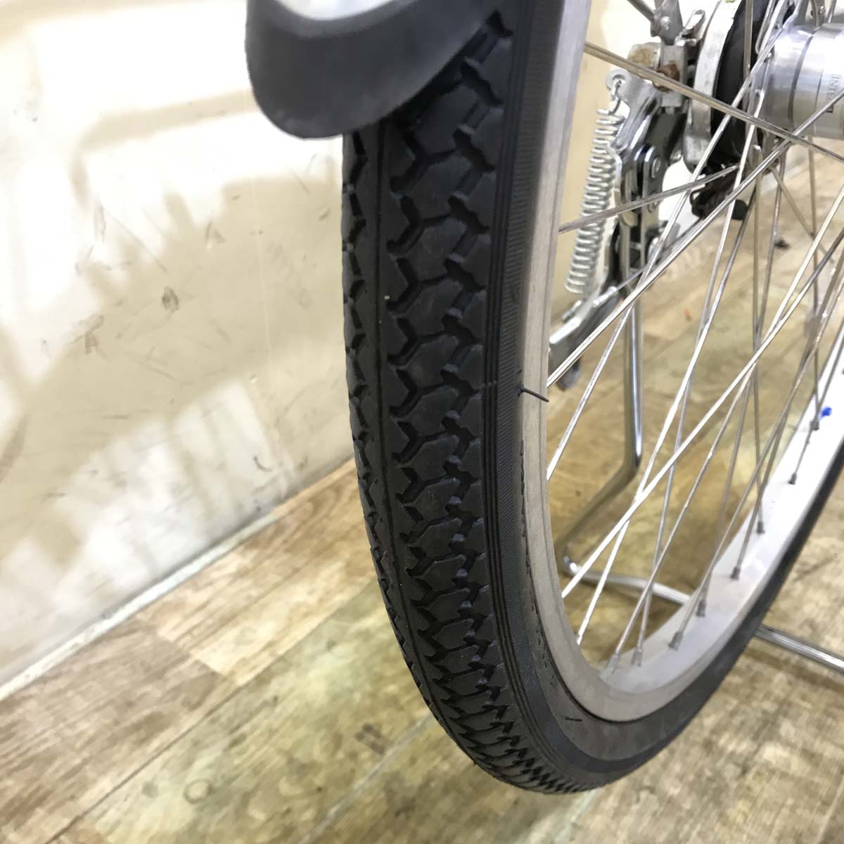 パナソニック ビビL シルバー 24インチ KG029 【中古車】