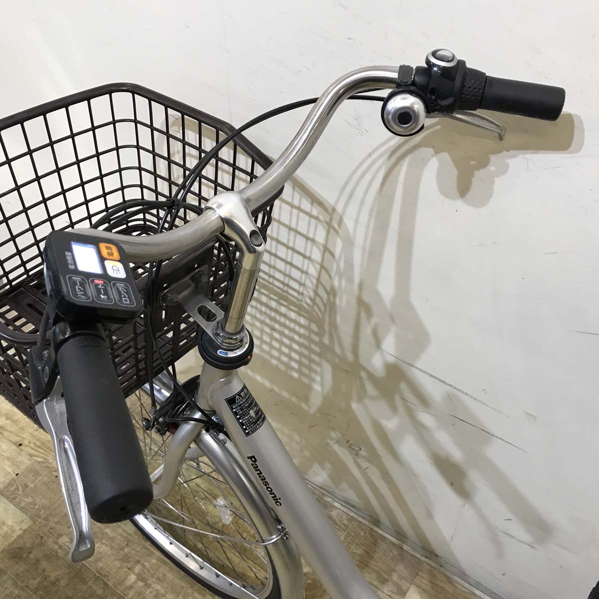 パナソニック ビビL シルバー 24インチ KG029 【中古車】