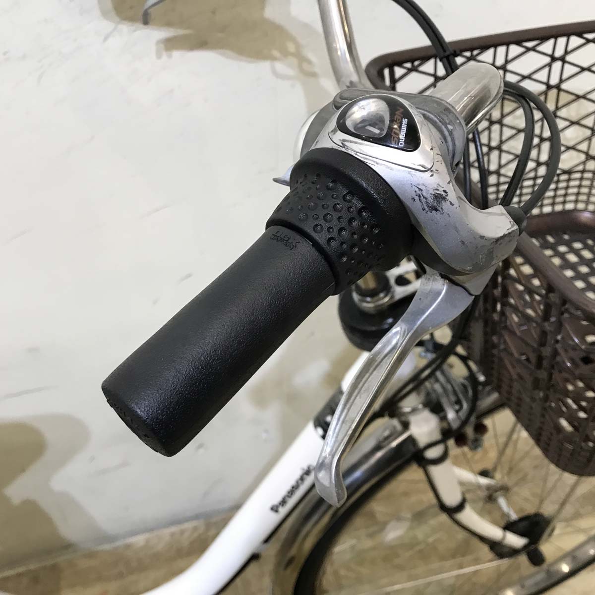 中古電動自転車 パナソニック ビビDX ホワイト 26インチ KG030