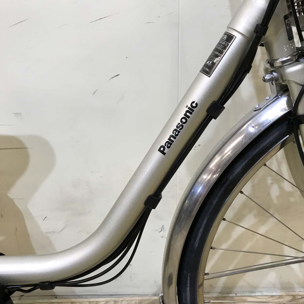 パナソニック ビビ EX シルバー 26インチ KW091 【中古車】