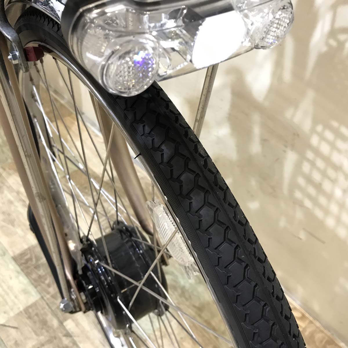 ブリヂストン フロンティア プレシャスベージュ 26インチ KW094 【中古車】