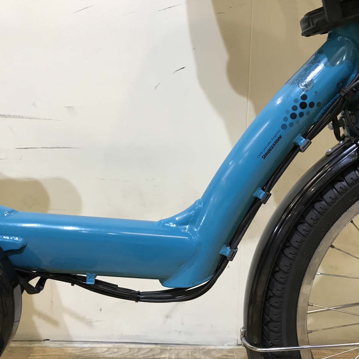 ブリヂストン アンジェリーノプティットe ブルー 20インチ KG034 【中古車】