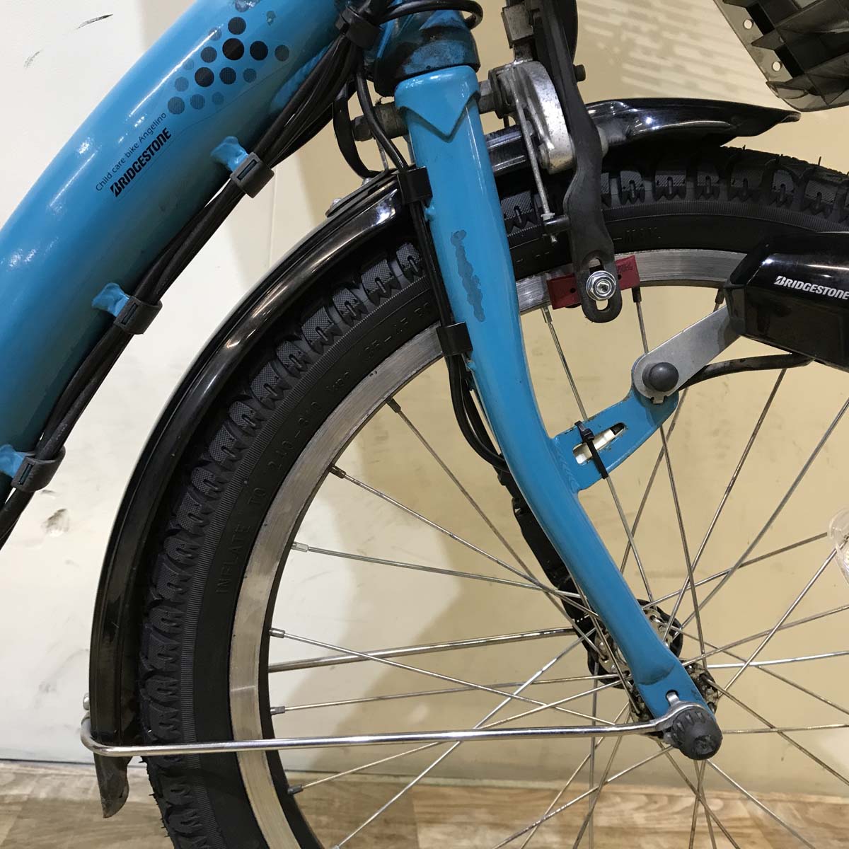 ブリヂストン アンジェリーノプティットe ブルー 20インチ KG034 【中古車】