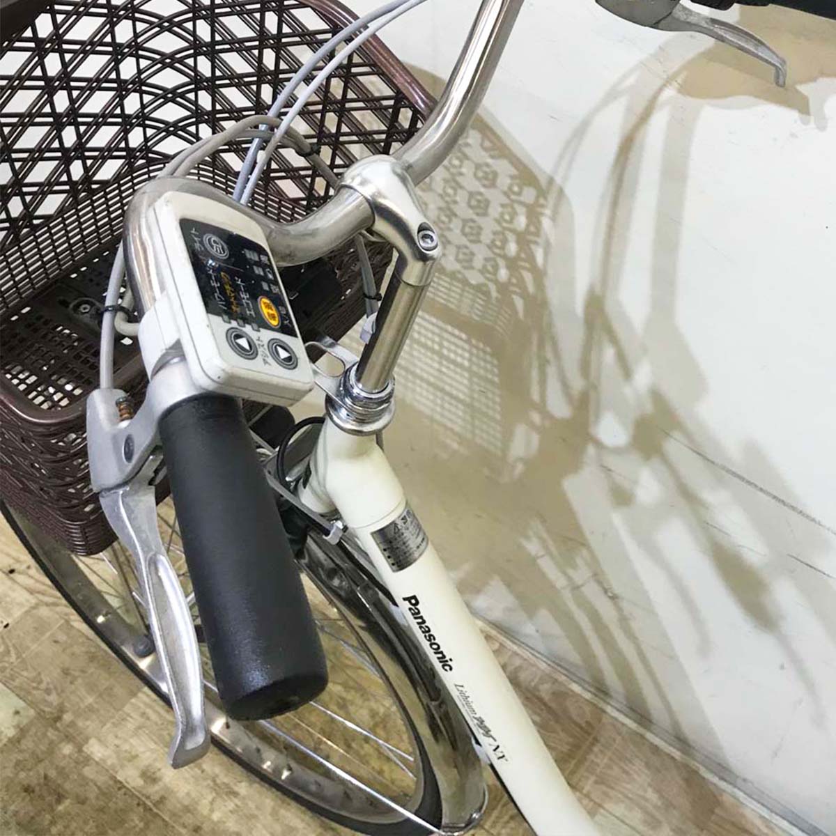 中古電動自転車 パナソニック ビビ NX アイボリーホワイト 26インチ KB023