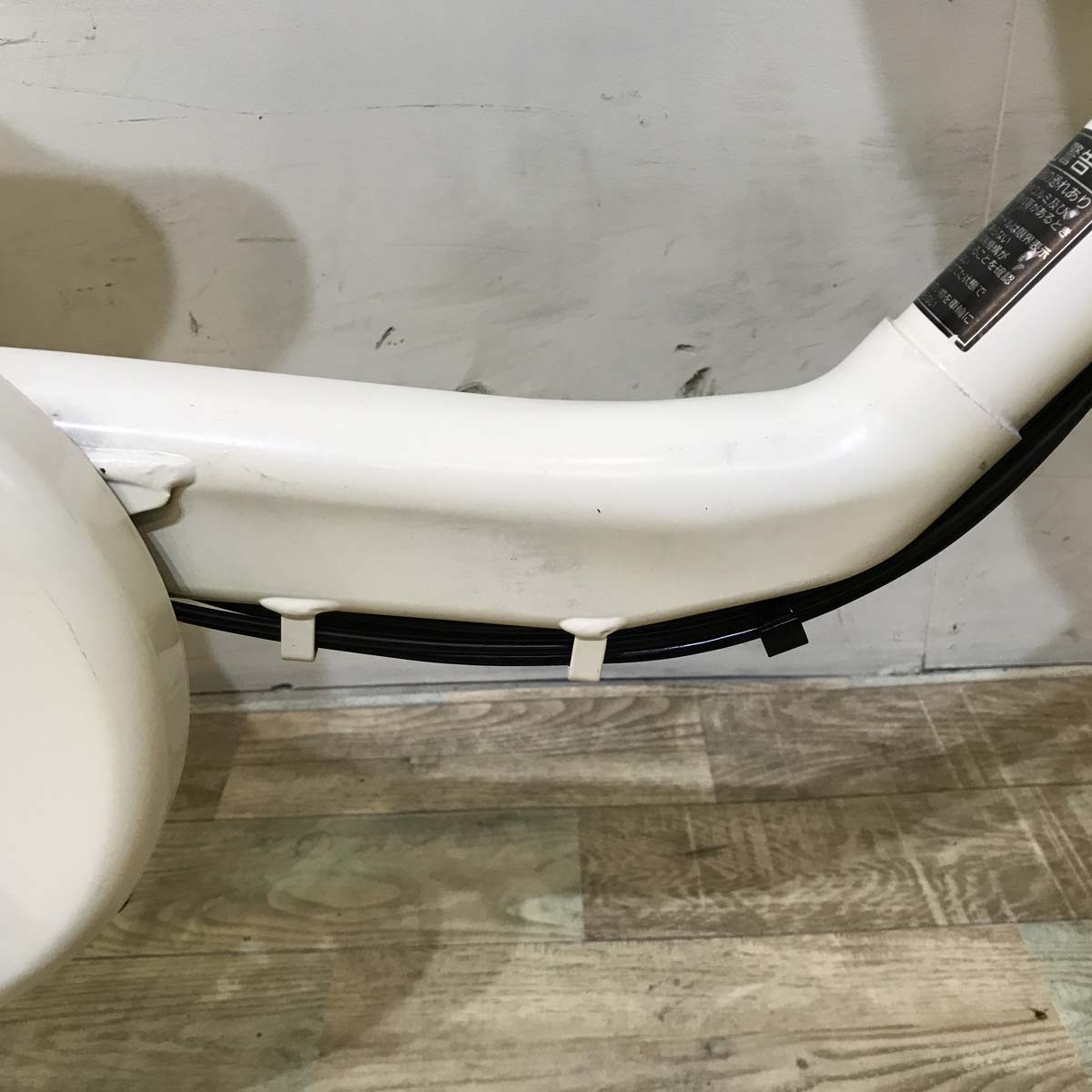 【１万円引き！】パナソニック ギュットミニDX ホワイト 20インチ KG036 【中古車】