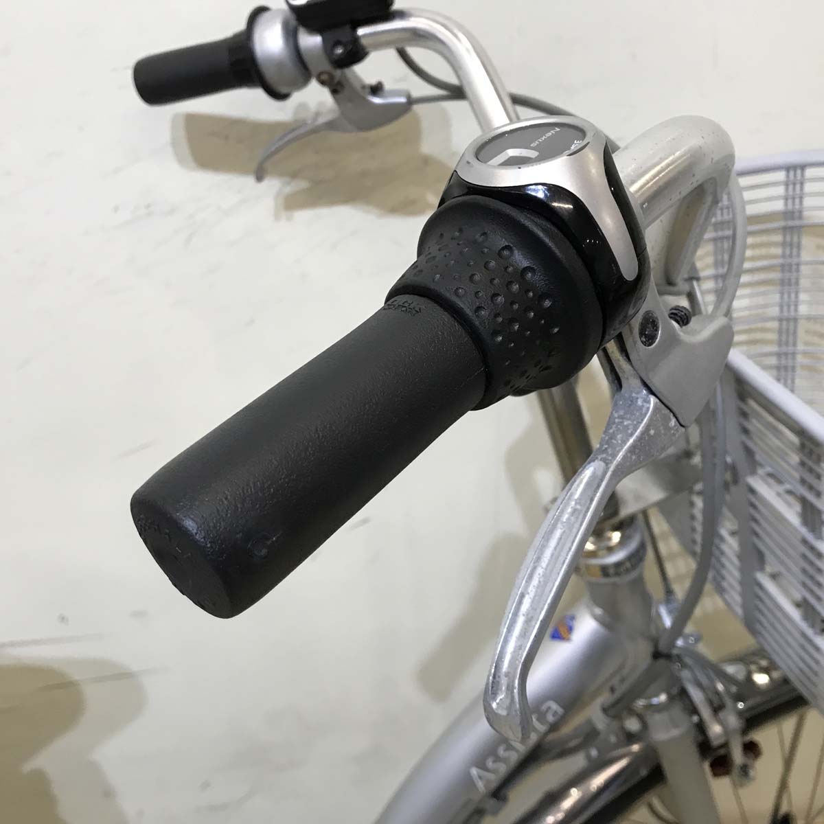 ブリヂストン アシスタ プラス シルバー 26インチ KW099 【中古車】