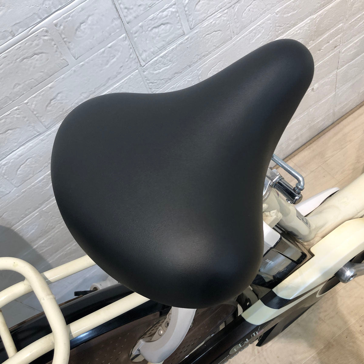 中古電動自転車 ブリヂストン ボーテ アシスタ DX クリームアイボリー 26インチ YC044