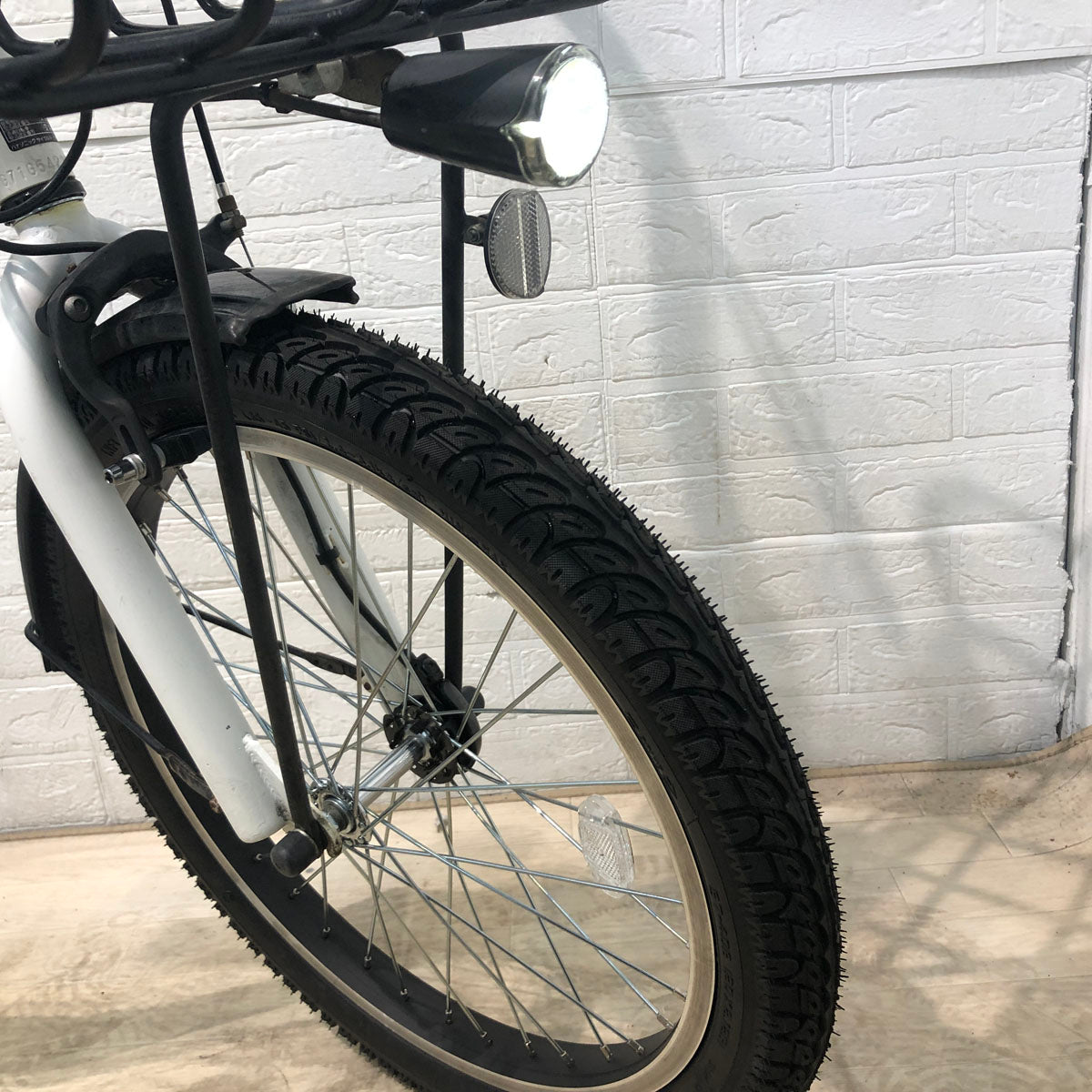 パナソニック ギュット アニーズ DX ホワイト 20インチ YC046【中古車】