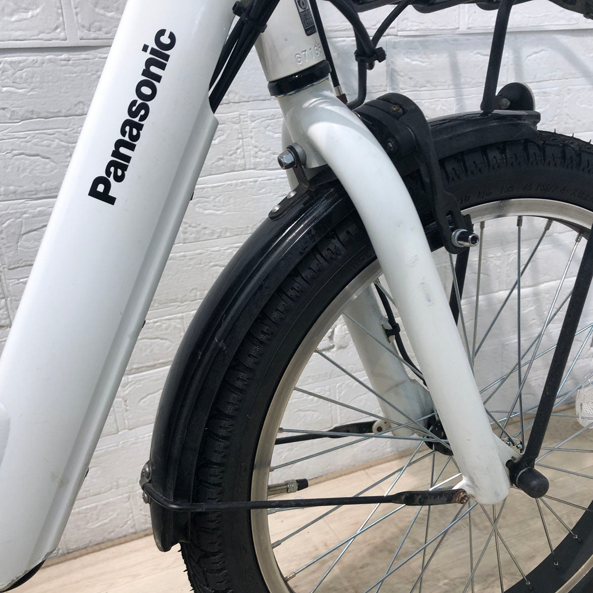 パナソニック ギュット アニーズ DX ホワイト 20インチ YC046【中古車】