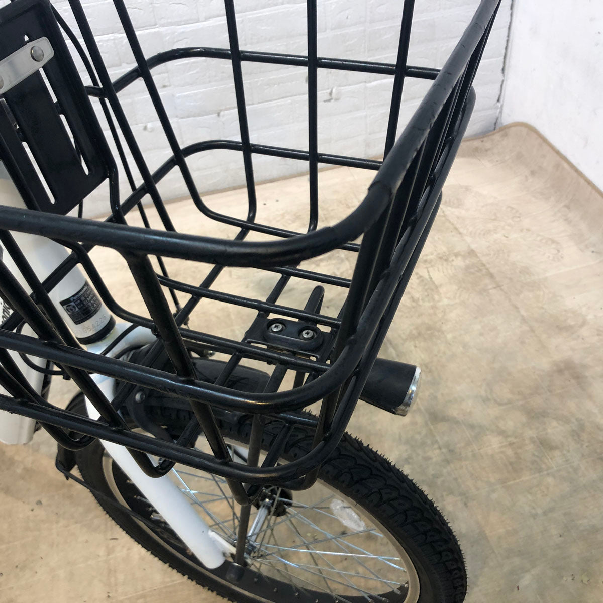 パナソニック ギュット アニーズ DX ホワイト 20インチ YC046【中古車】