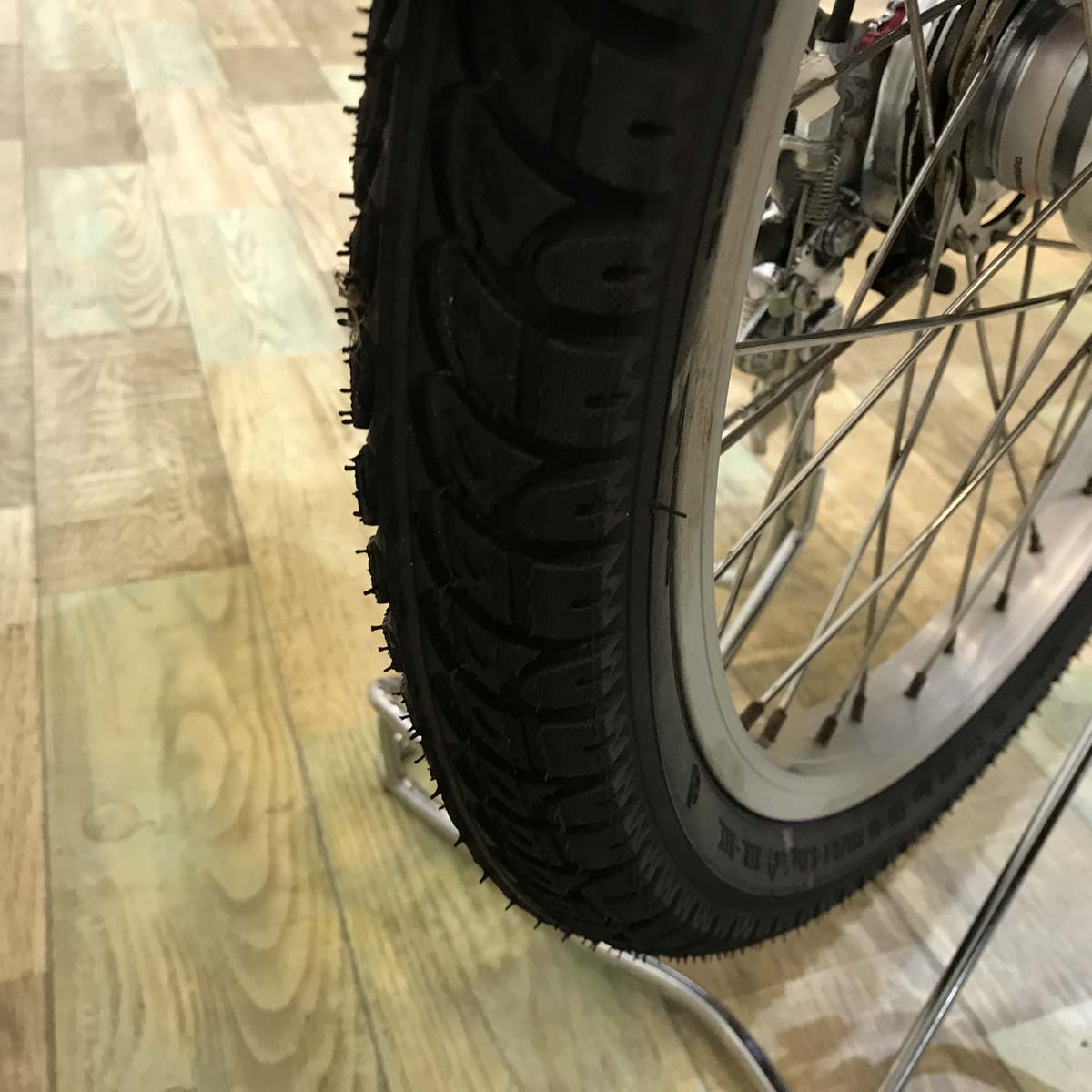 パナソニック ギュット ミニ DX ピンク 20インチ KW104【中古車】