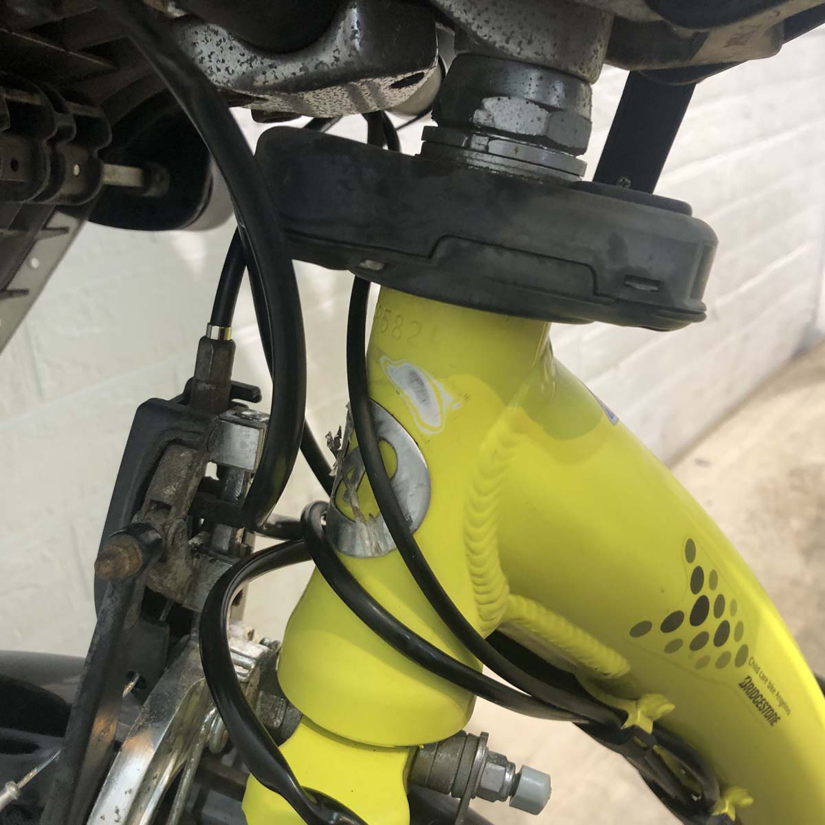 中古電動自転車 ブリヂストン アンジェリーノ プティット e イエロー 20インチ YC047