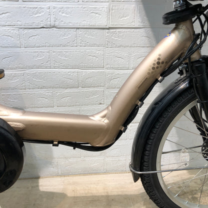 ブリヂストン アンジェリーノ プティット e ゴールド20インチ YQ026【中古車】