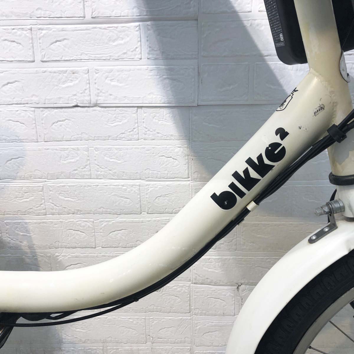 中古電動自転車 ブリヂストン ビッケ2e ホワイト 20インチ YH071