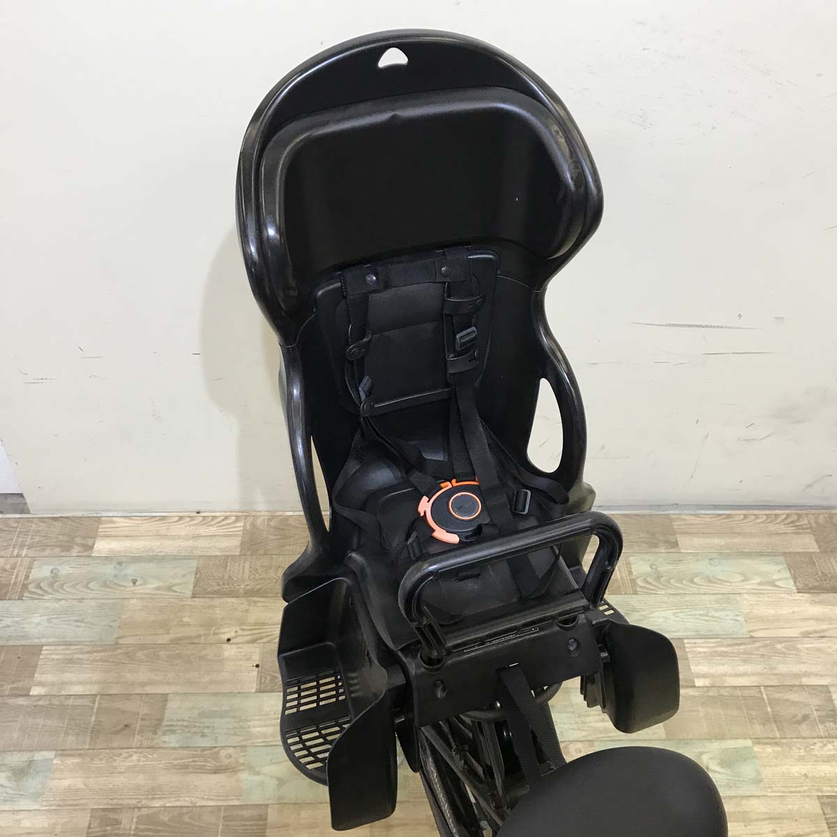 ブリヂストン アンジェリーノ プティット e カーキ 20インチ KW110【中古車】