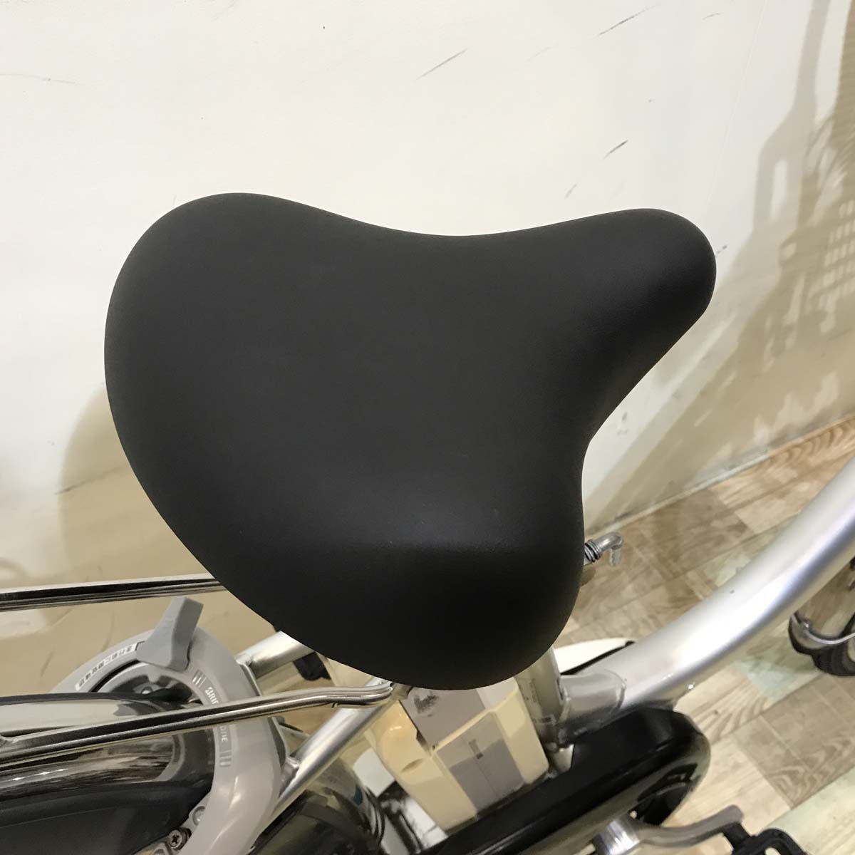 ブリヂストン アシスタ ライト シルバー 26インチ KW111【中古車】