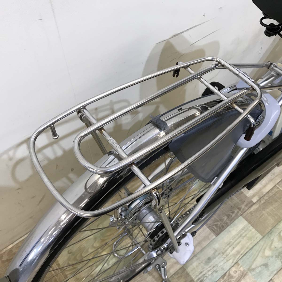 ブリヂストン アシスタ ライト シルバー 26インチ KW111【中古車】