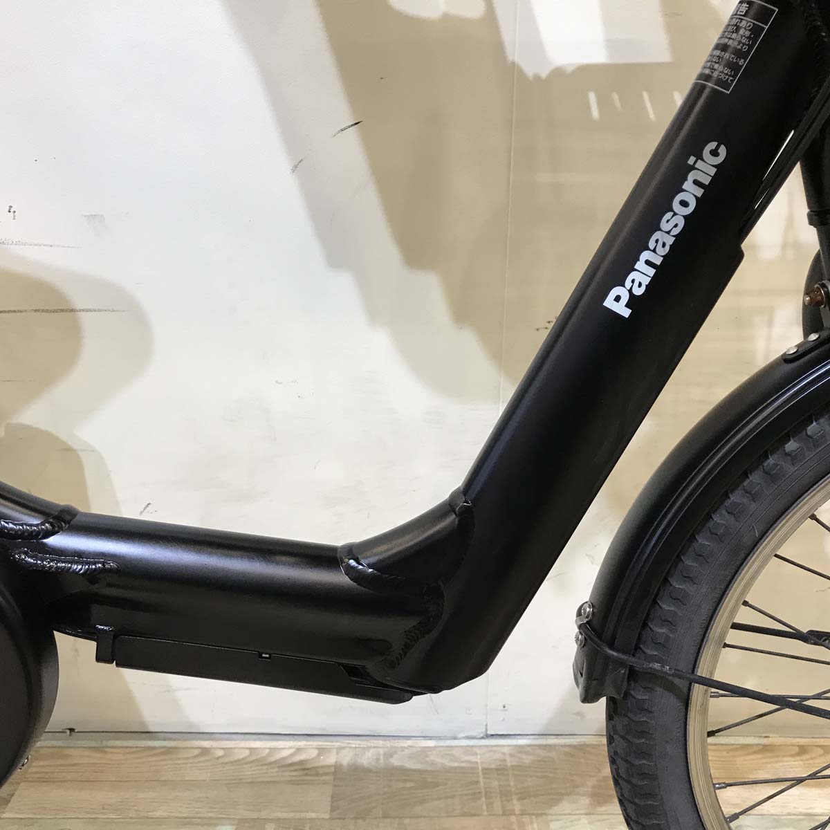 パナソニック ギュット アニーズ ブラック 20インチ KW112【中古車】