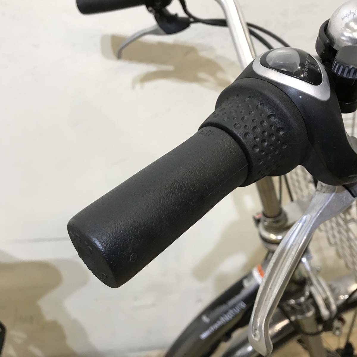中古電動自転車 ヤマハ PAS ナチュラ シルバー 26インチ KG052