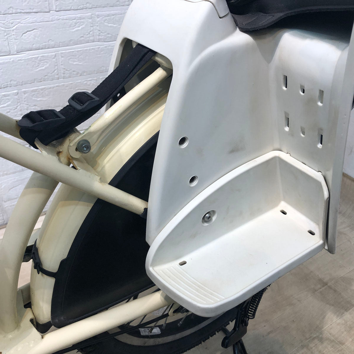 ブリヂストン bikke 2 e ビッケ ツー イー ベージュ 20インチ YC057 【中古車】