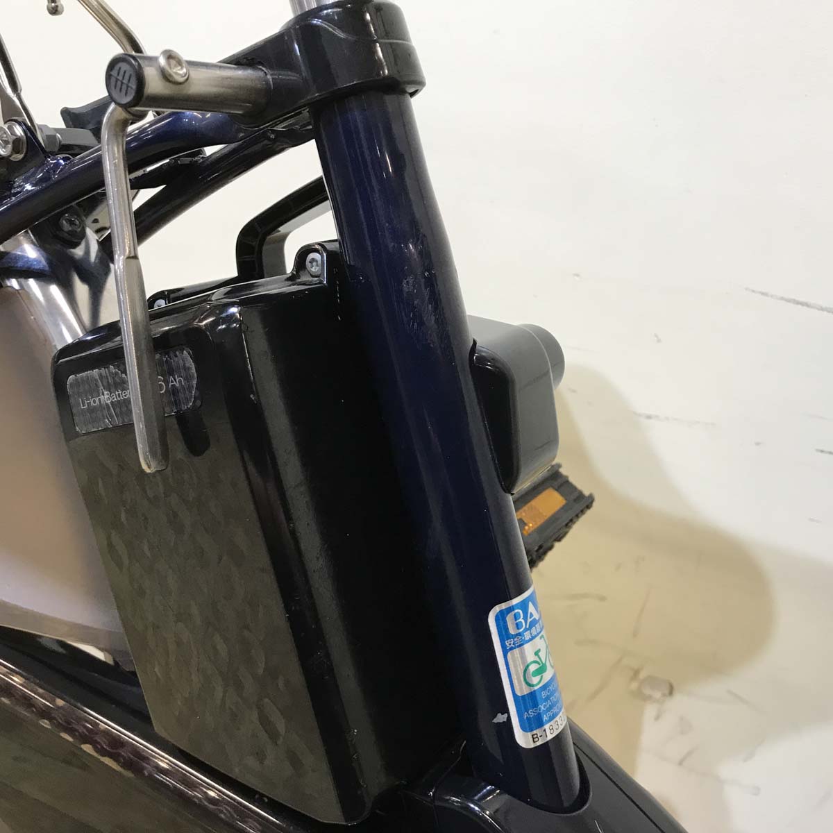 パナソニック ビビDX ネイビー 24インチ KG053 【中古車】