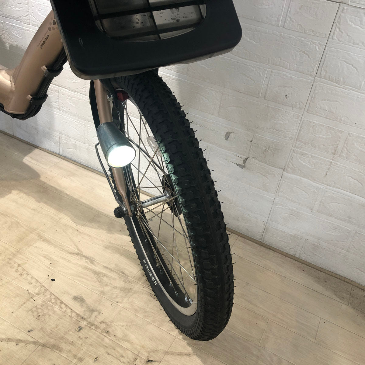 新品バッテリー ブリヂストン アンジェリーノ プティット e プレシャスベージュ 20インチ YC058 【中古車】