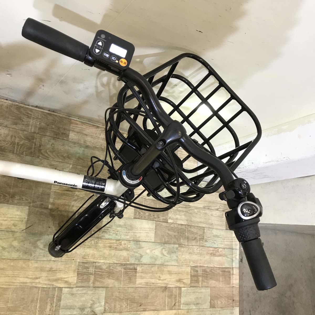 パナソニック グリッター ホワイト 20インチ KG055 【中古車】