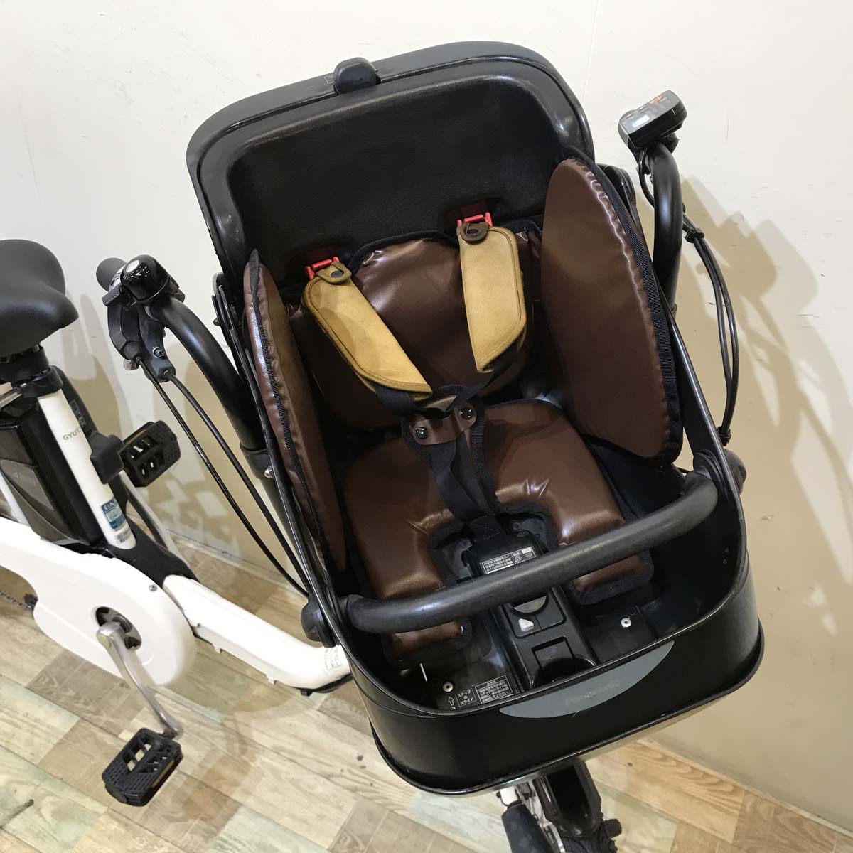 パナソニック ギュット ミニ DX ホワイト 20インチ KW116【中古車】