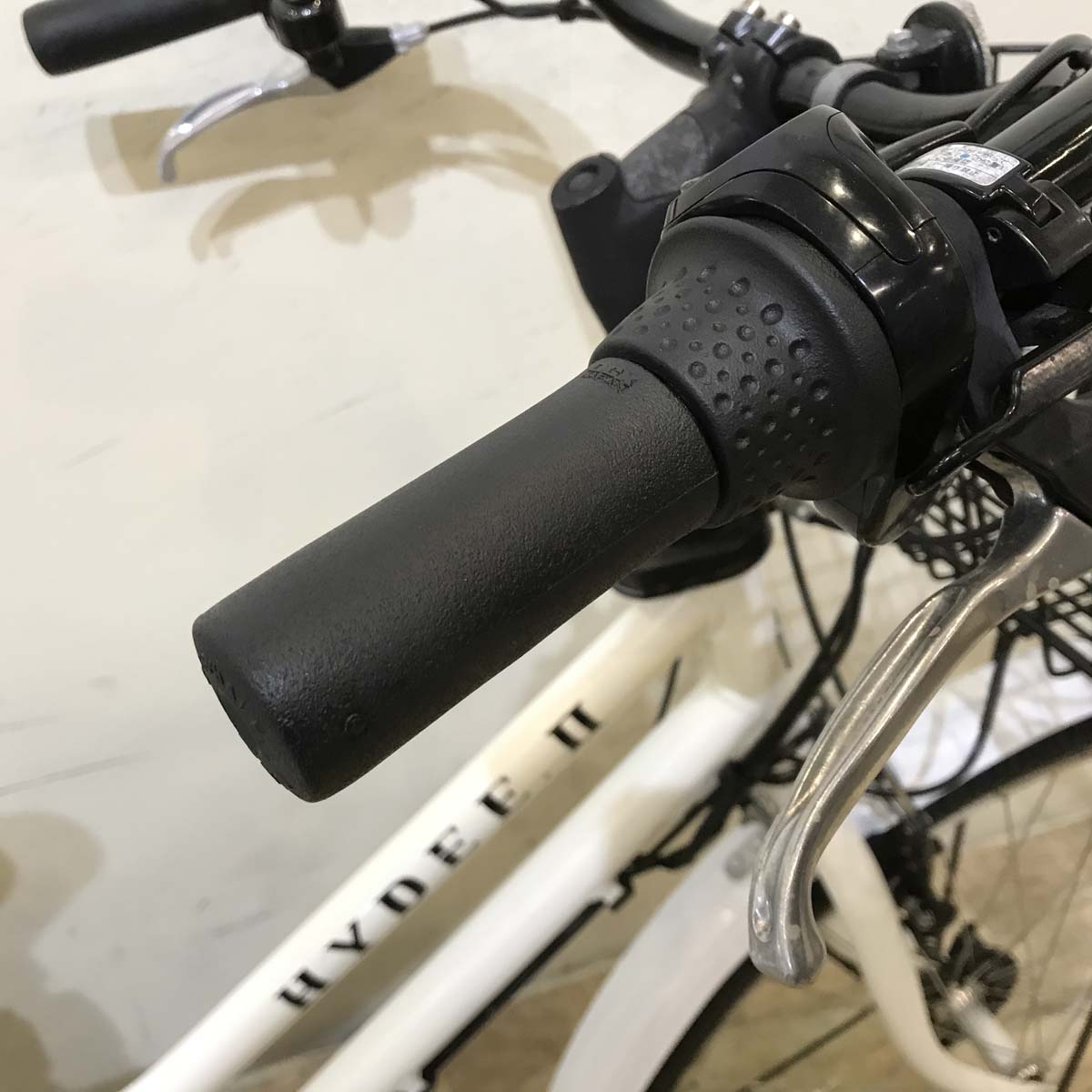 ブリヂストン ハイディ2 ホワイト 26インチ KG058 【中古車】